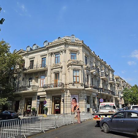 Apartment In The Center Of Baku Exterior photo